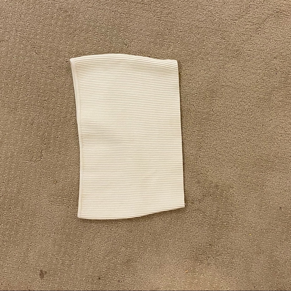 White ribbed bandeau top